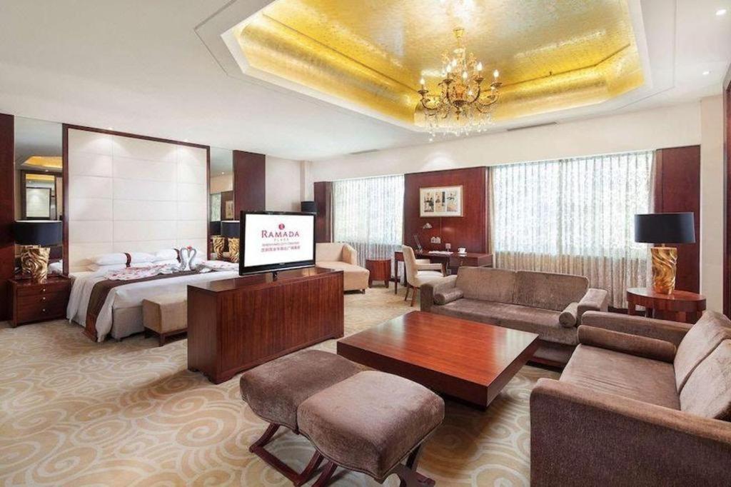 Ramada Plaza Shenyang Citycenter Екстериор снимка