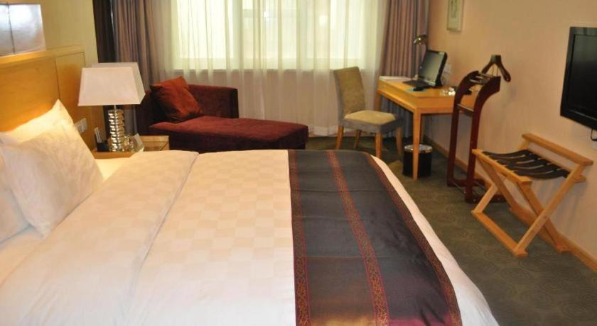 Ramada Plaza Shenyang Citycenter Екстериор снимка